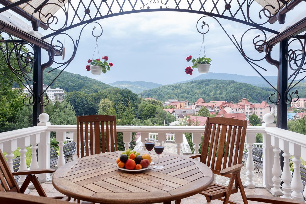 Pansionat Paradiz Hotel Polyana  Ngoại thất bức ảnh