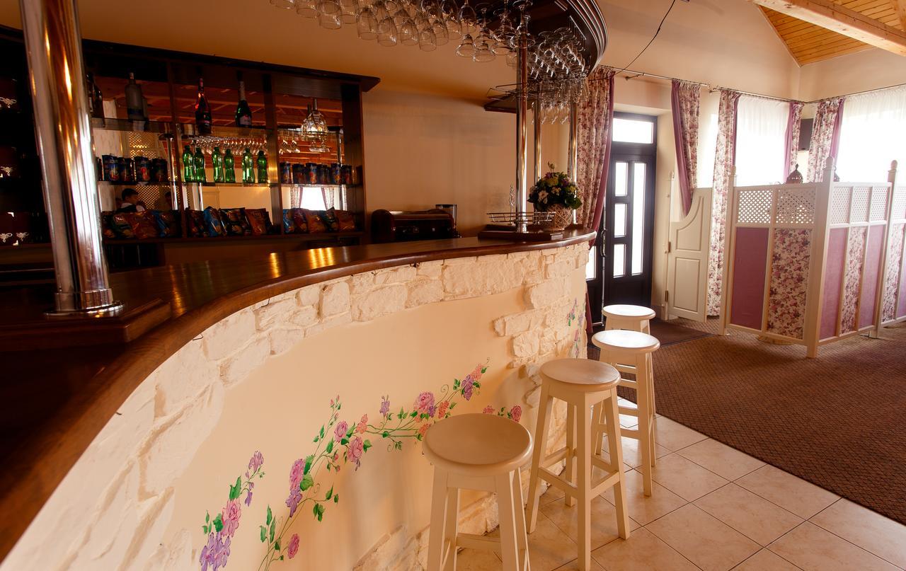 Pansionat Paradiz Hotel Polyana  Ngoại thất bức ảnh