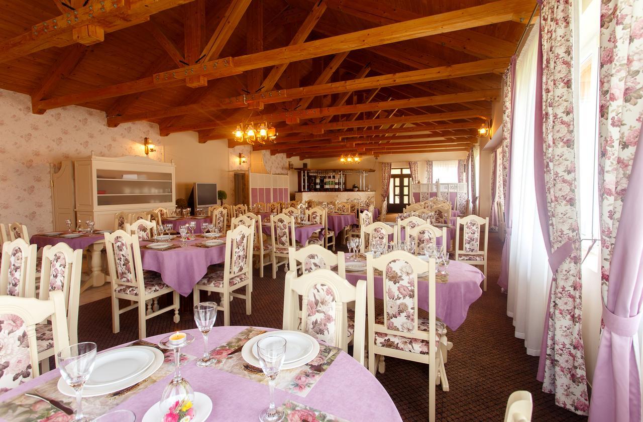 Pansionat Paradiz Hotel Polyana  Ngoại thất bức ảnh