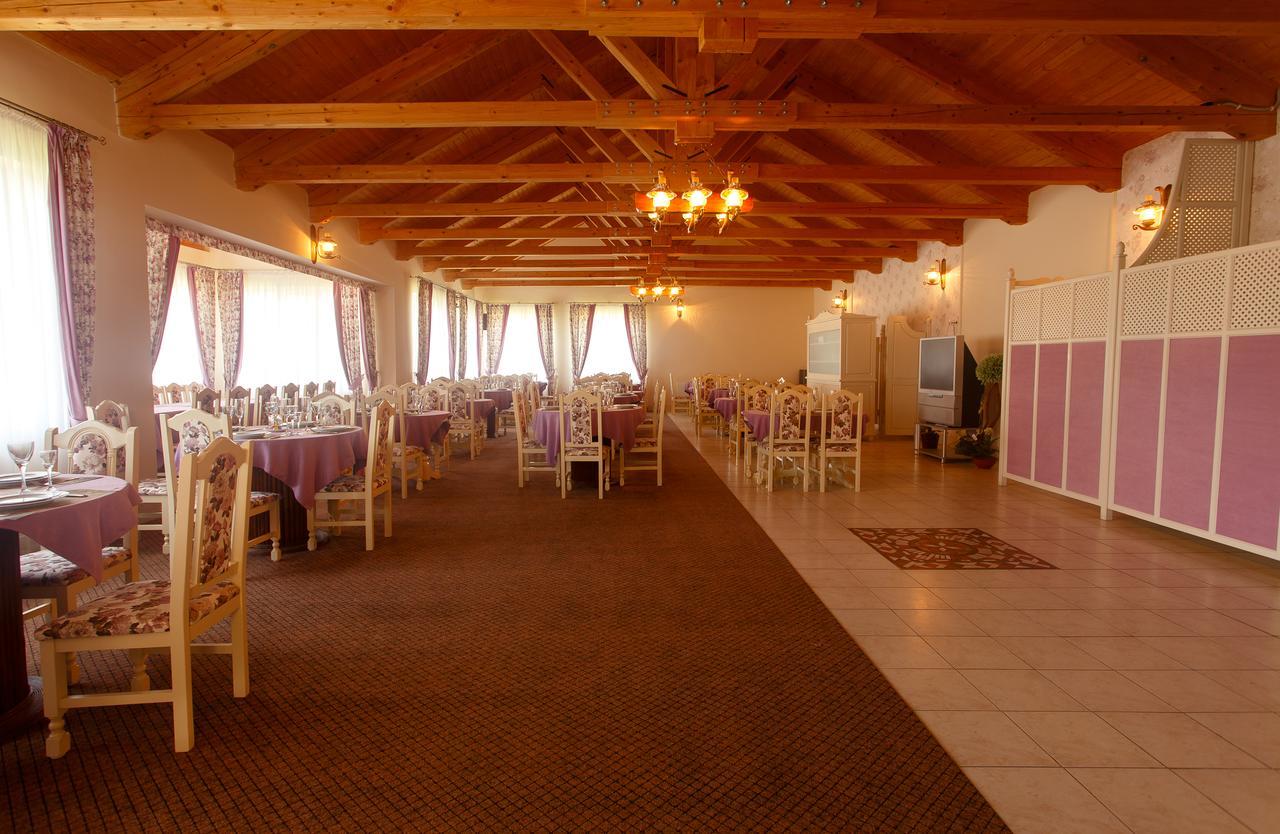 Pansionat Paradiz Hotel Polyana  Ngoại thất bức ảnh