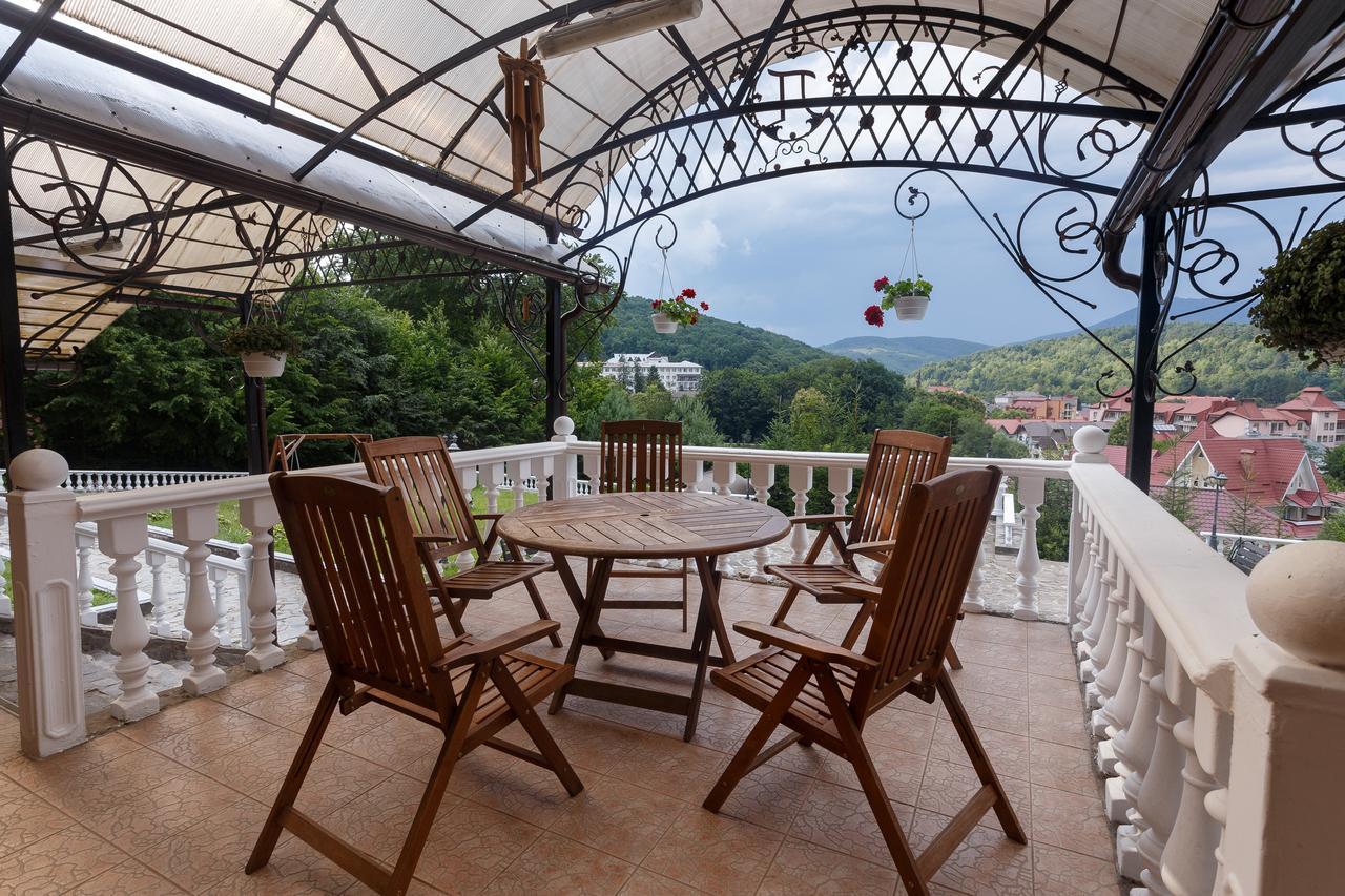 Pansionat Paradiz Hotel Polyana  Ngoại thất bức ảnh