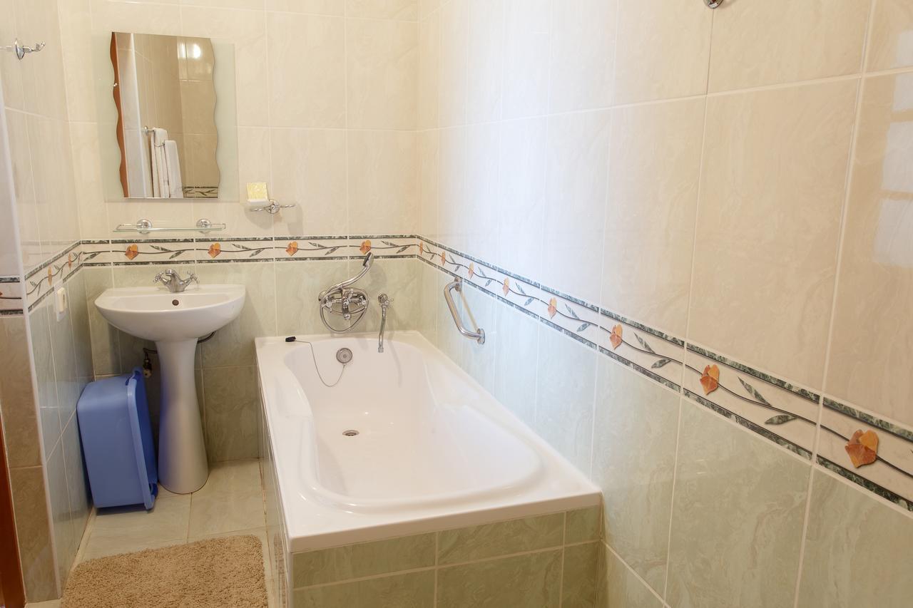 Pansionat Paradiz Hotel Polyana  Ngoại thất bức ảnh
