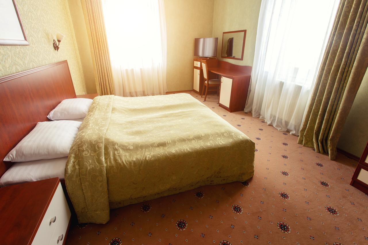 Pansionat Paradiz Hotel Polyana  Ngoại thất bức ảnh