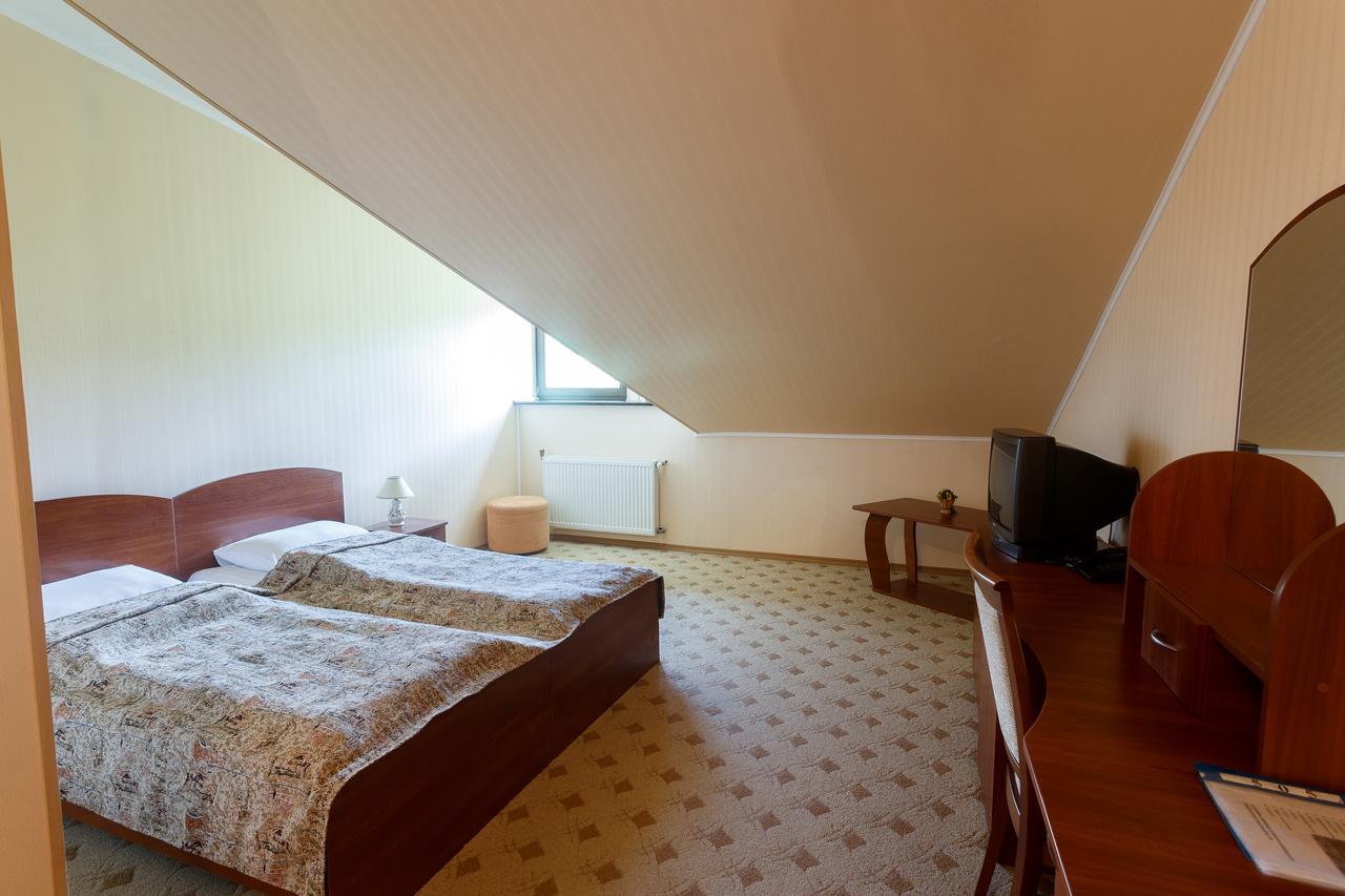 Pansionat Paradiz Hotel Polyana  Ngoại thất bức ảnh